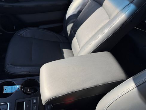 Used 2019 Subaru Outback 2.5i Limited image 14