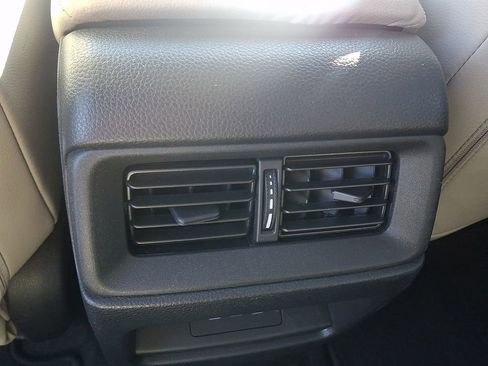 Used 2024 Honda CR-V EX-L image 11