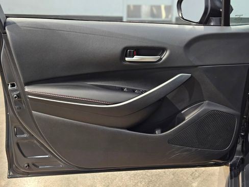 Used 2025 Toyota Corolla SE image 20