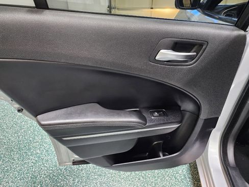 Used 2021 Dodge Charger SXT w/ Leather Interior Group image 20