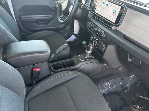 Certified 2024 Jeep Wrangler Unlimited Sport AWD/4WD image 16