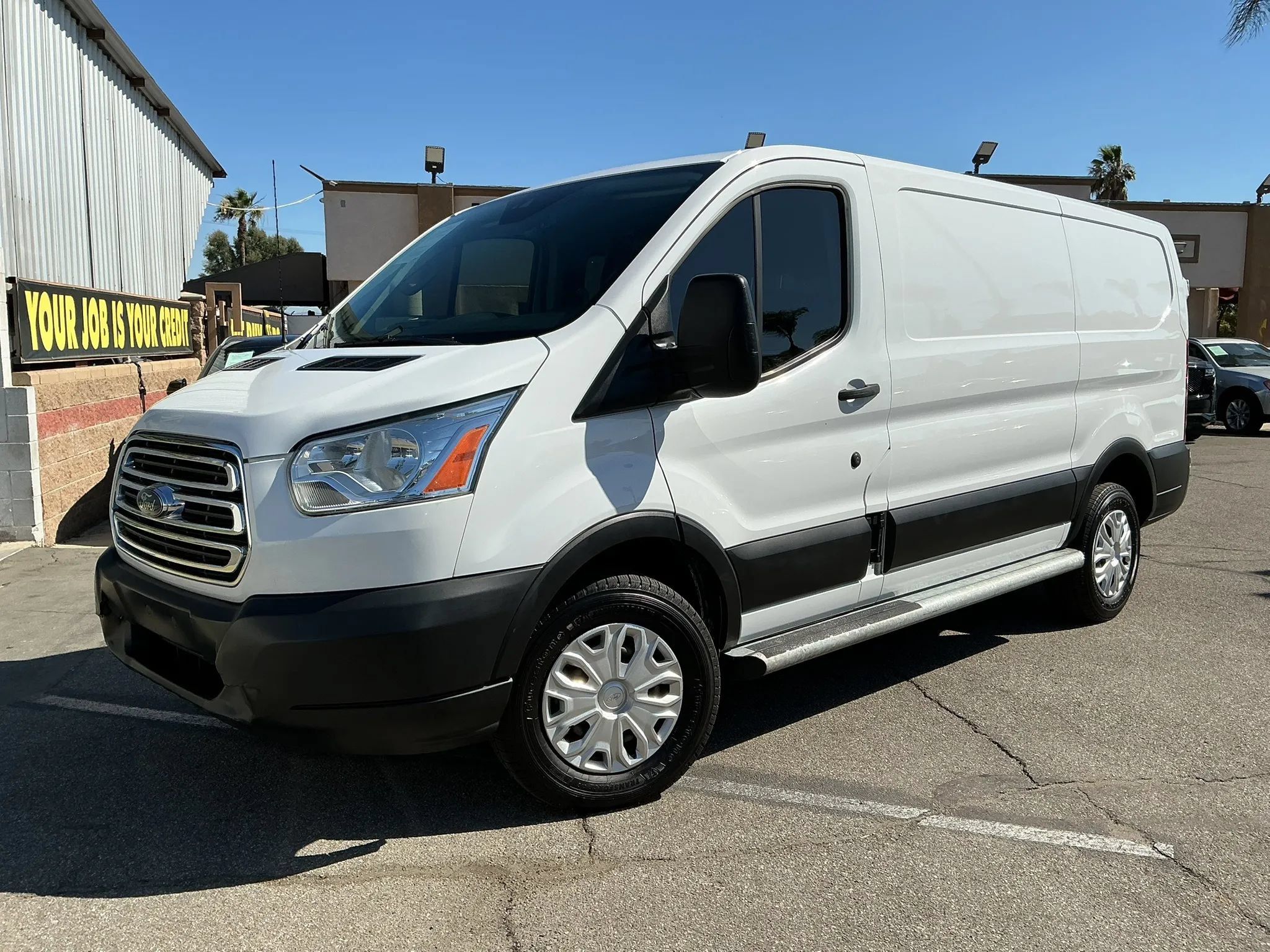 Used 2019 Ford Transit 250 130 Low Roof w/ Exterior Upgrade Package RWD image 1