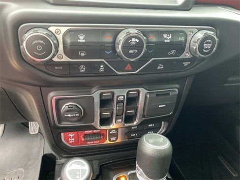 Used 2022 Jeep Wrangler Unlimited Rubicon image 24