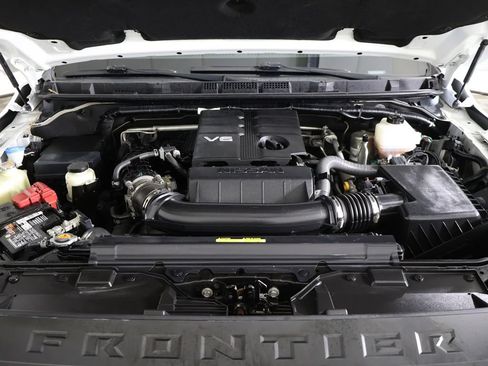 Used 2022 Nissan Frontier PRO-4X w/ Pro-4X Premium Package AWD/4WD image 24