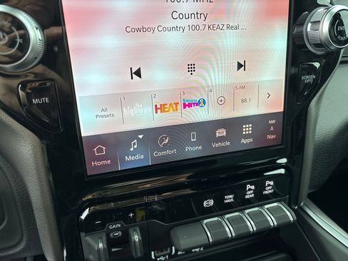 New 2026 RAM 3500 Big Horn AWD/4WD image 15