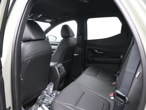 Used 2025 Hyundai Santa Cruz SEL AWD/4WD image 27