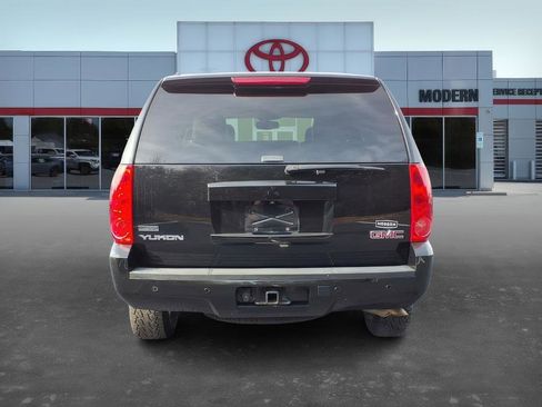 Used 2012 GMC Yukon SLT w/ SLT-2 Equipment Package image 4