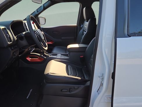 New 2026 Nissan Frontier Pro-X w/ Pro Premium Package RWD image 9