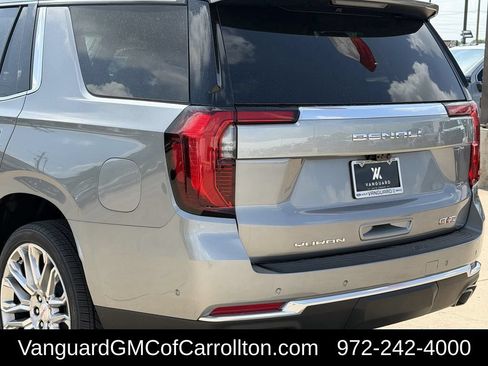 New 2026 GMC Yukon Denali w/ Denali Reserve Package AWD/4WD image 6
