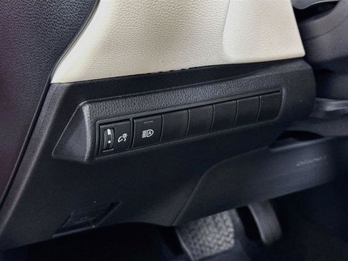 Certified 2025 Toyota Corolla LE FWD image 15