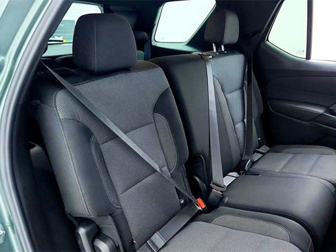 Certified 2023 Chevrolet Traverse LT image 35