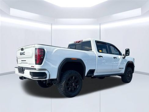 Used 2025 GMC Sierra 2500 AT4 w/ Technology Package AWD/4WD image 12