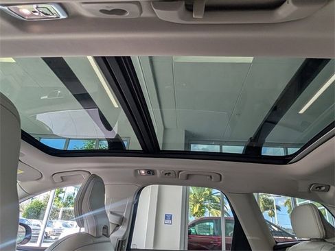 Used 2021 Volvo XC60 T5 Inscription image 9