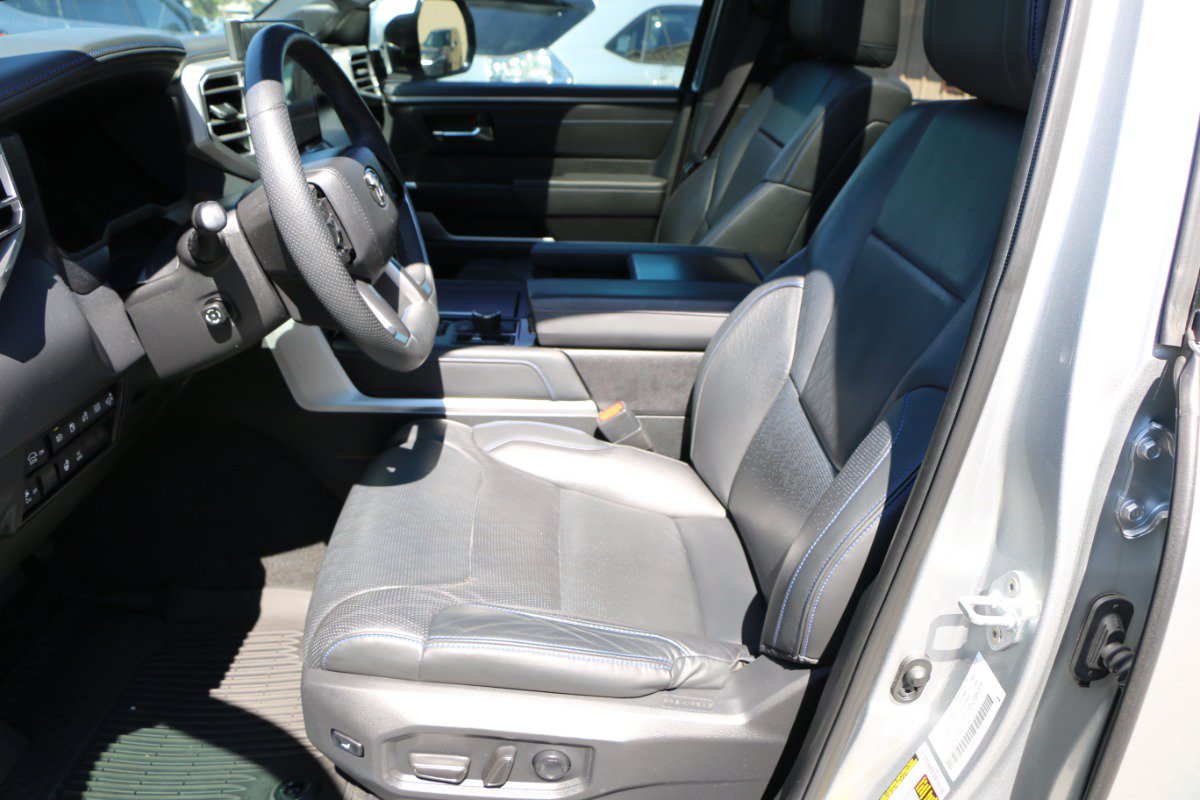 Used 2023 Toyota Sequoia Platinum AWD/4WD image 29