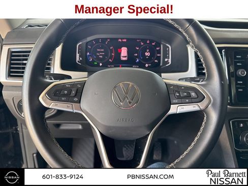 Used 2023 Volkswagen Atlas SE w/ Black Wheel Package FWD image 19