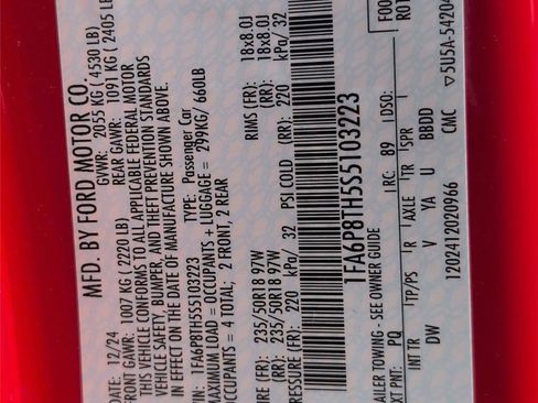 Used 2025 Ford Mustang Coupe image 9