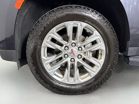 Used 2023 GMC Yukon SLT AWD/4WD image 33