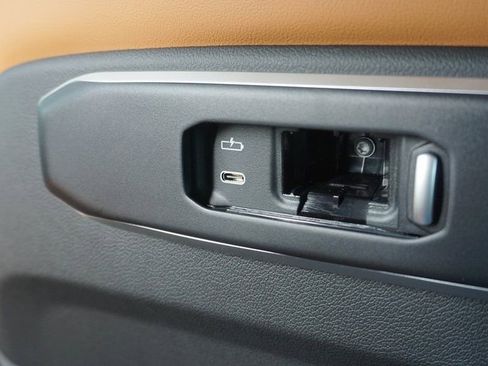 New 2026 BMW X6 xDrive40i image 14