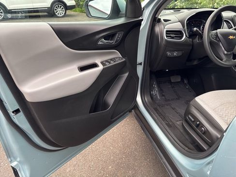 Used 2022 Chevrolet Equinox LT FWD image 29