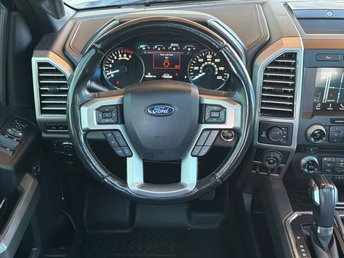 Used 2018 Ford F150 Platinum w/ Technology Package AWD/4WD image 15