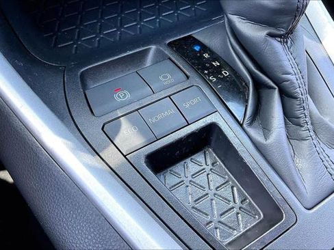 Certified 2025 Toyota RAV4 XLE w/ Convenience Package FWD image 33