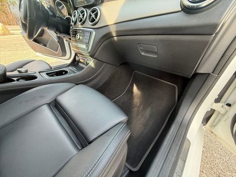 Used 2019 Mercedes-Benz CLA 250 4MATIC image 18