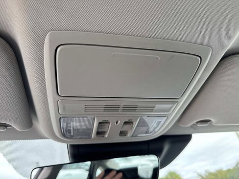 Used 2018 Honda Accord EX-L image 26