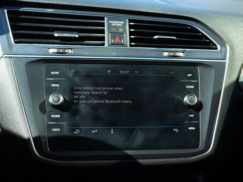 Used 2022 Volkswagen Tiguan SE R-Line image 47