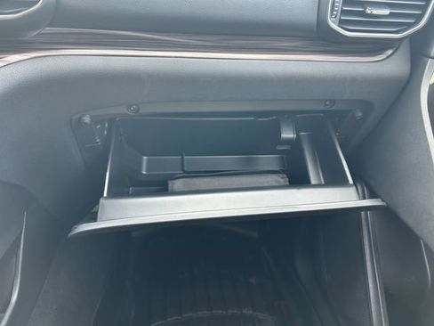 Used 2020 Ford Explorer Limited image 26