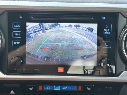 Used 2019 Toyota Tacoma Limited AWD/4WD image 35
