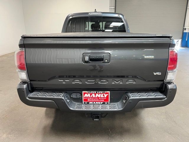 Used 2022 Toyota Tacoma TRD Off-Road w/ Technology Package AWD/4WD image 4