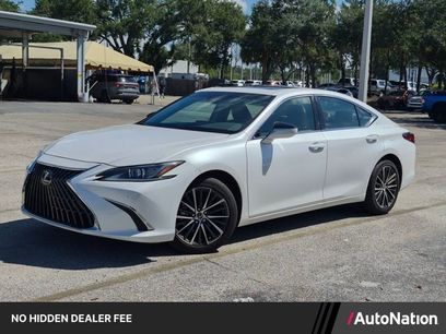 Used 2024 Lexus ES 250 w/ Premium Package