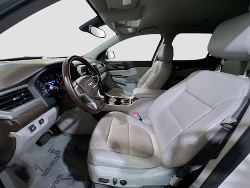 Used 2023 GMC Acadia SLT image 15