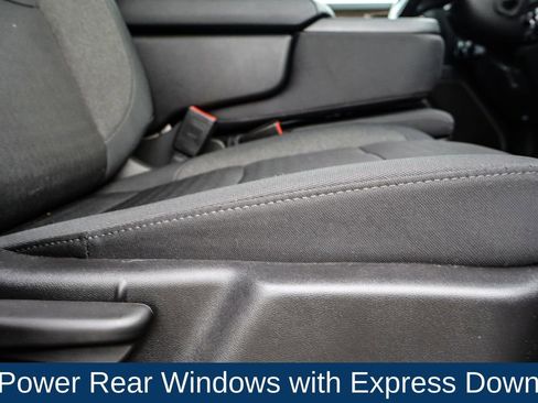 Used 2025 Chevrolet Silverado 2500 LT w/ Convenience Package image 16