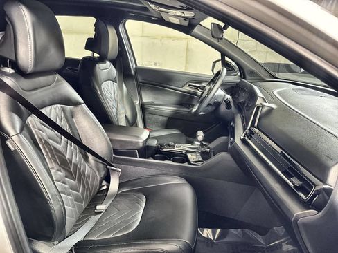 Used 2025 Kia Sportage X-Line w/ Premium Package AWD/4WD image 27