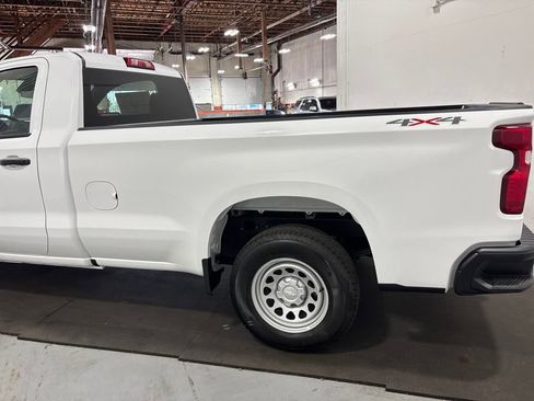 Used 2025 Chevrolet Silverado 1500 W/T w/ WT Value Package image 4