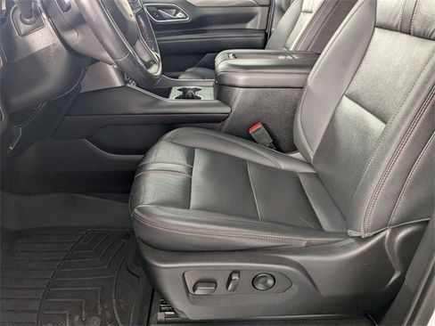 Used 2022 Chevrolet Tahoe RST image 14