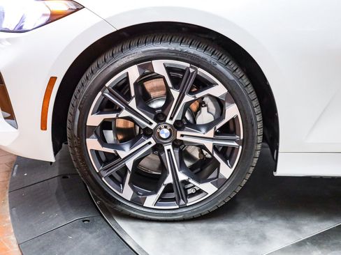 Used 2025 BMW 330i Sedan w/ Convenience Package image 11