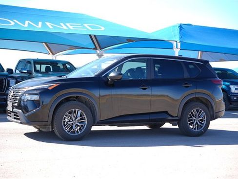 Used 2024 Nissan Rogue S image 4