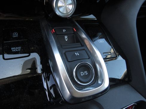Certified 2024 Acura MDX SH-AWD w/ Technology Package image 21