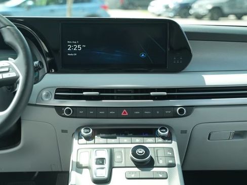 Used 2025 Hyundai Palisade SEL FWD image 32