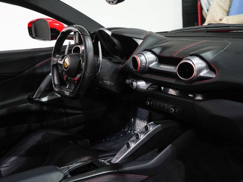 Used 2019 Ferrari 812 Superfast RWD image 17