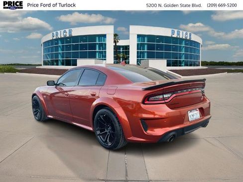 Used 2022 Dodge Charger Scat Pack RWD image 7