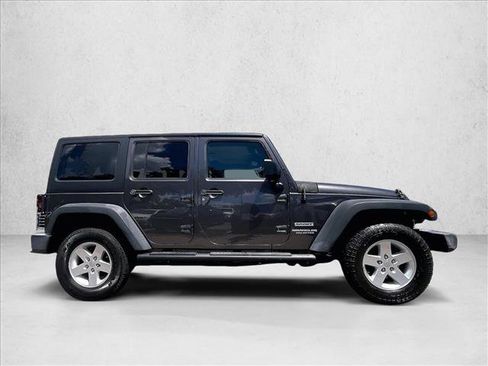Used 2017 Jeep Wrangler Unlimited Sport w/ Quick Order Package 24S AWD/4WD image 5