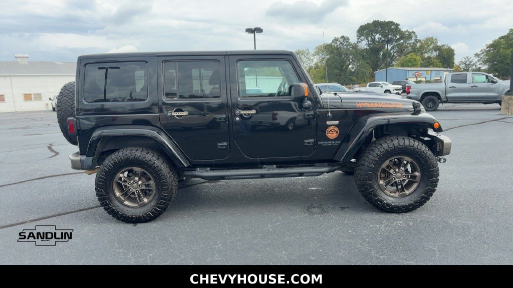 Used 2016 Jeep Wrangler Unlimited Sahara AWD/4WD image 3