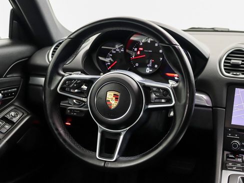 Used 2018 Porsche 718 Cayman RWD image 18