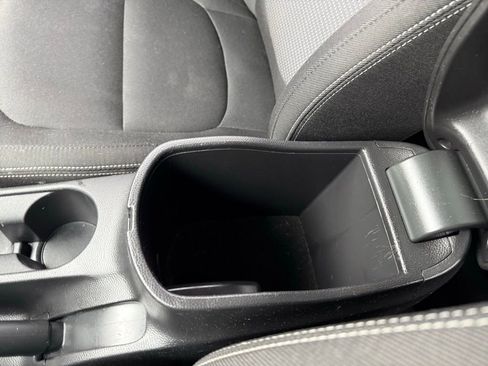 Used 2017 Kia Soul + image 15