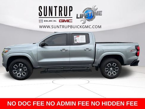 Used 2025 Chevrolet Colorado Z71 AWD/4WD image 3