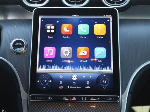 Used 2025 Mercedes-Benz GLC 300 4MATIC image 14