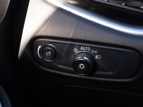 Used 2024 Chevrolet Malibu LT image 18